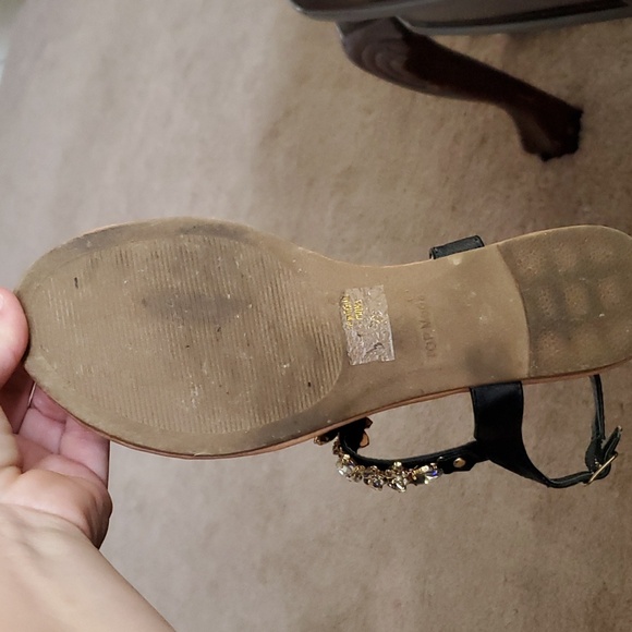 Top Moda 7.5 jeweled sandals 1 stone missing last pic - Picture 3 of 7